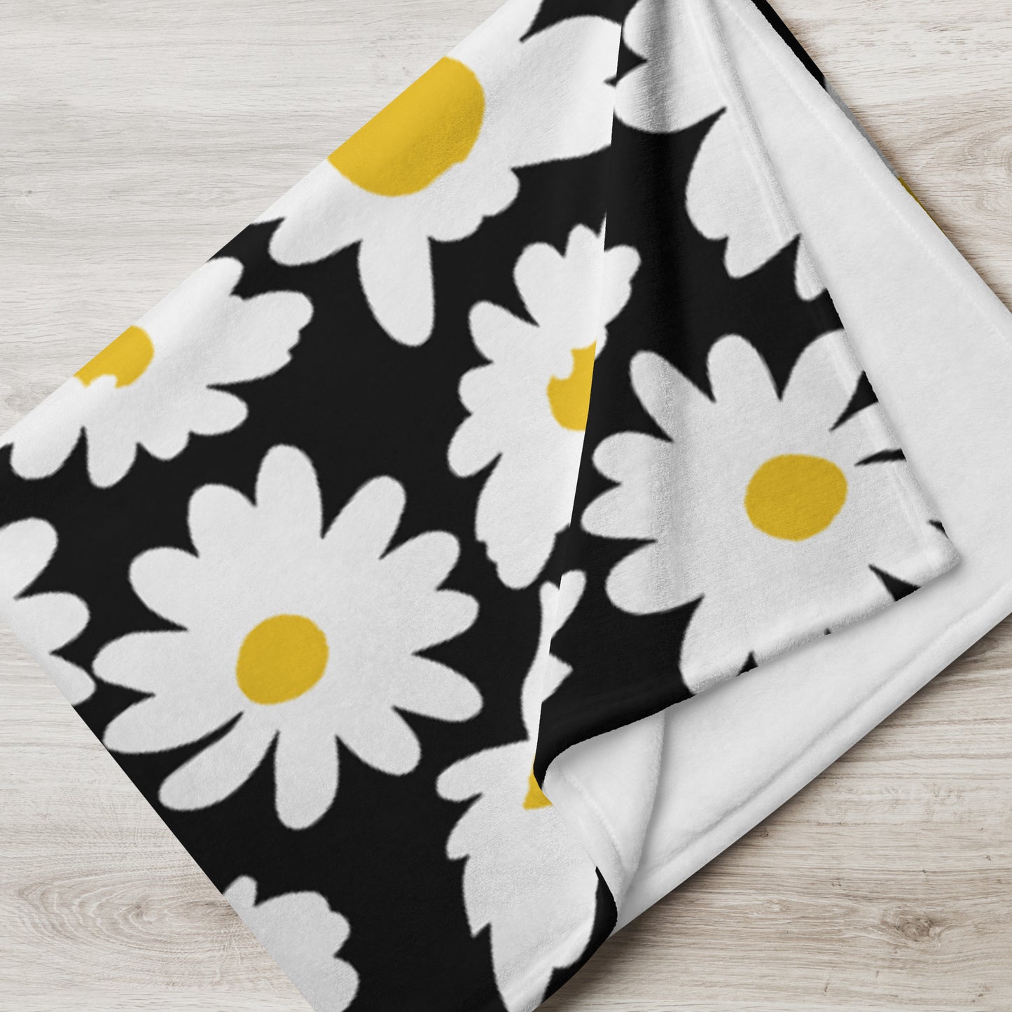 Daisy Throw Blanket